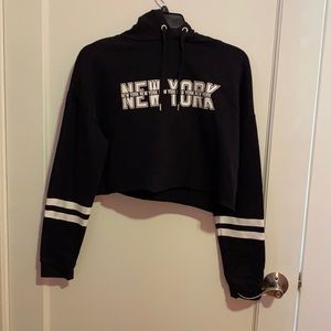 H&M New York New York Cropped hoodie